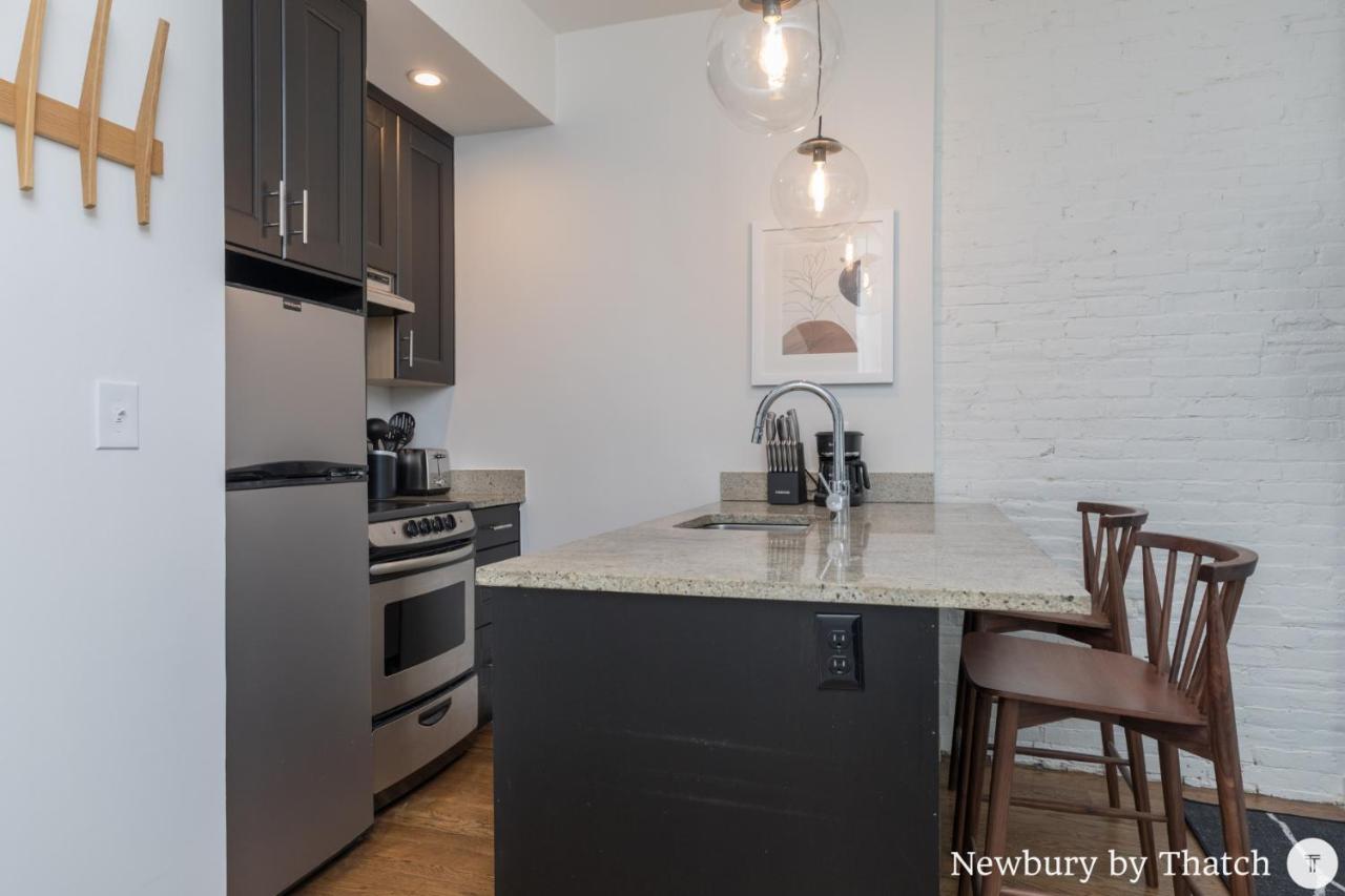 304 Newbury Street By Thatch Boston Eksteriør billede
