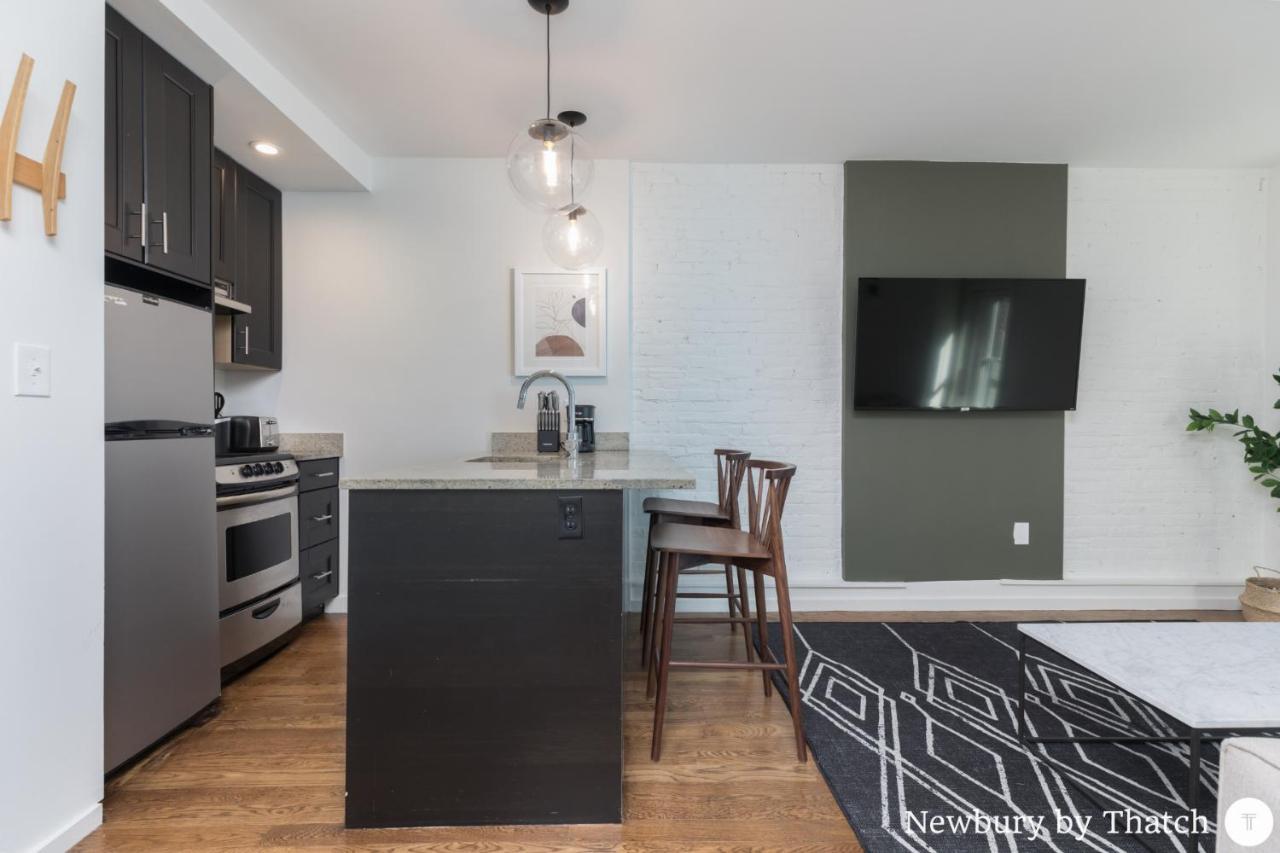304 Newbury Street By Thatch Boston Eksteriør billede