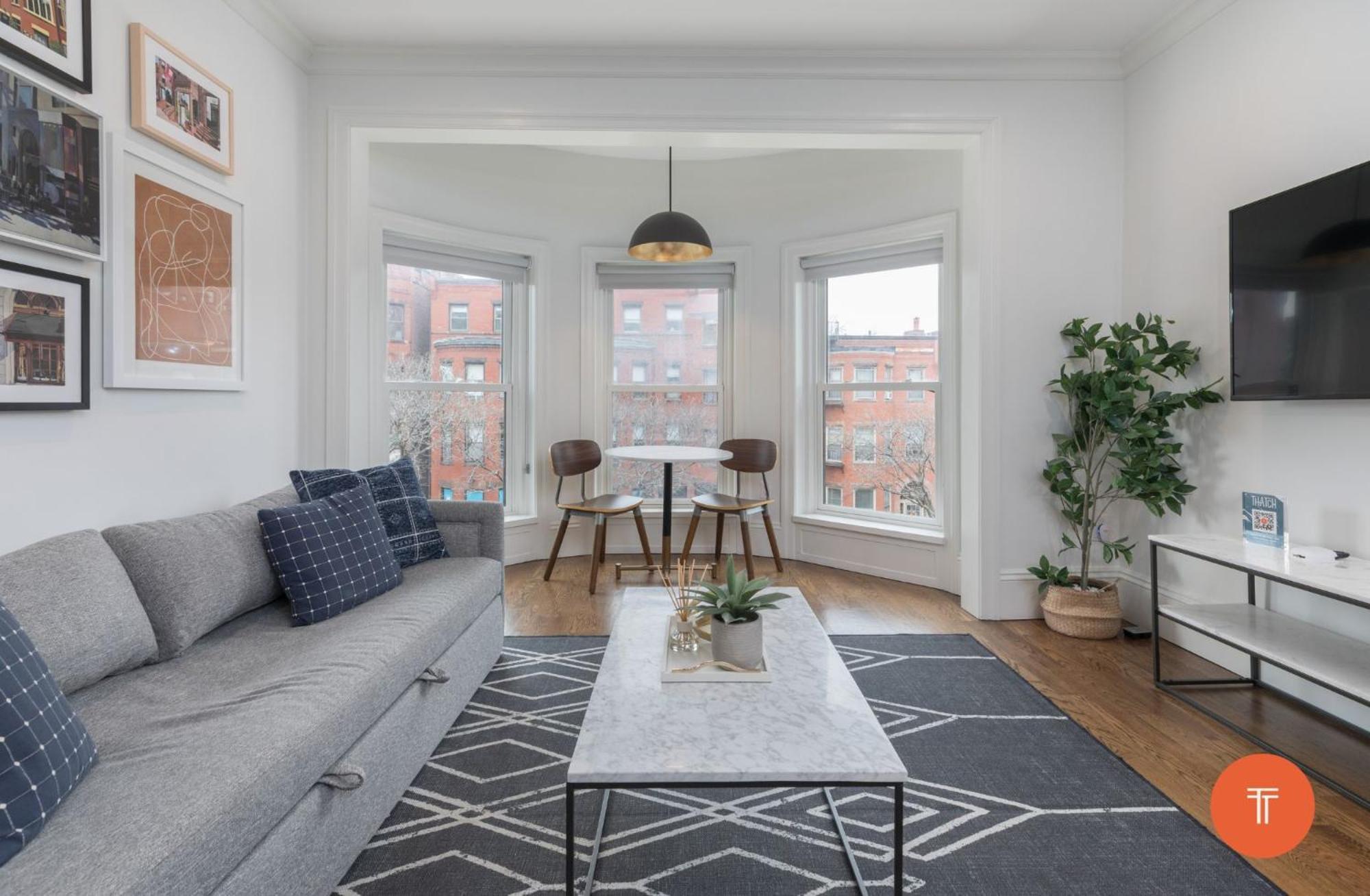 304 Newbury Street By Thatch Boston Eksteriør billede